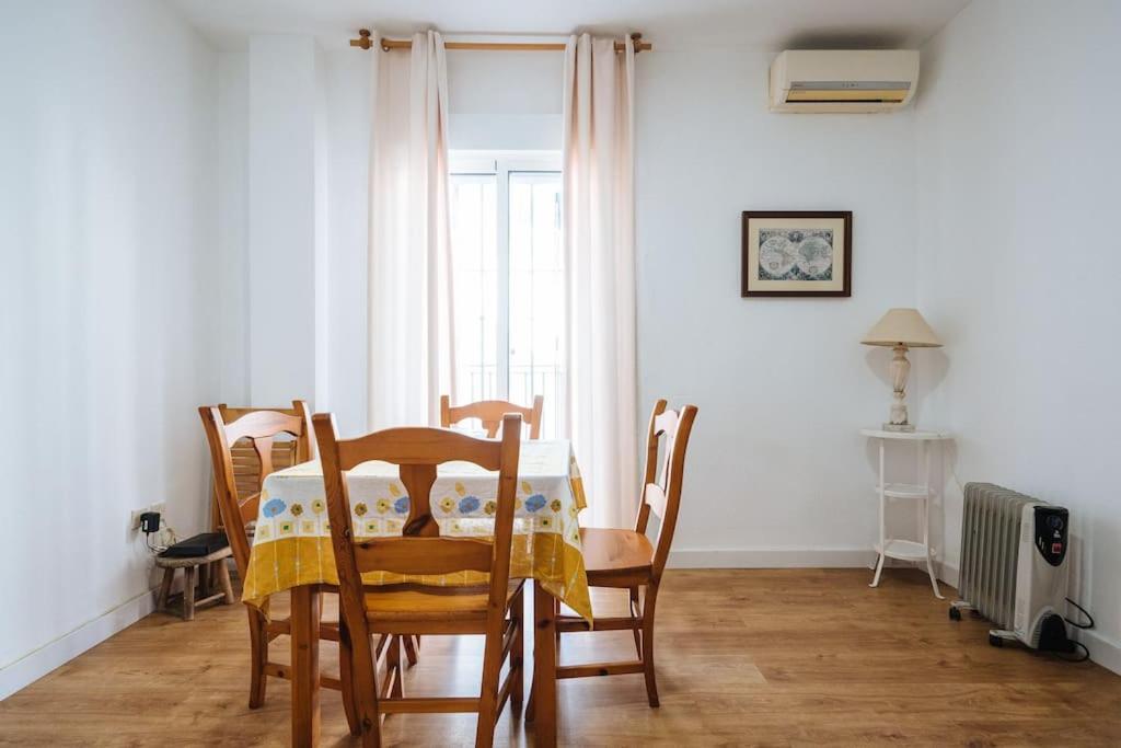 Pilsev Center Apartment Sevilla Exterior foto